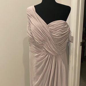 Never worn Brand new Size 20 Long evening gown.
